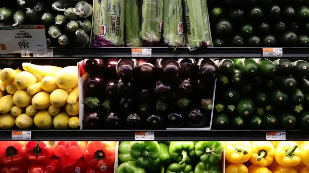 دليل عملي لصانعي المحتوى في السودان للوصول لعلامات فنزويلية على Lazada وصنع محتوى موًّظف للسوق المستهدف، مع تكتيكات تواصل، أمثلة، ومخاطر.