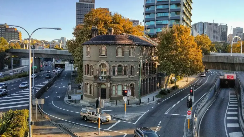 دليل عملي للمعلنين في السودان عن طرق استهداف وصناعة شراكات مع منشئي محتوى تايلانديين على Roposo لمنتجات المكملات الصحية.