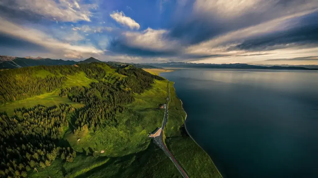 دليل عملي لصانعي المحتوى السودانيين عن كيفية التواصل مع براندات كمبوديا عبر Bilibili لمراجعة منصات تعليمية، مع takتيكات محلية ونصائح عمل.